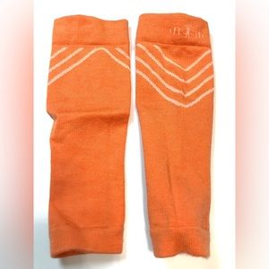 Smartwool PhD Compression Merino Wool Calf Sleeves Size Small in Orange